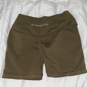 Alphalete Women's Khaki Bike Shorts